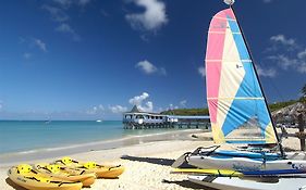 Rex Halcyon Cove Antigua 3*